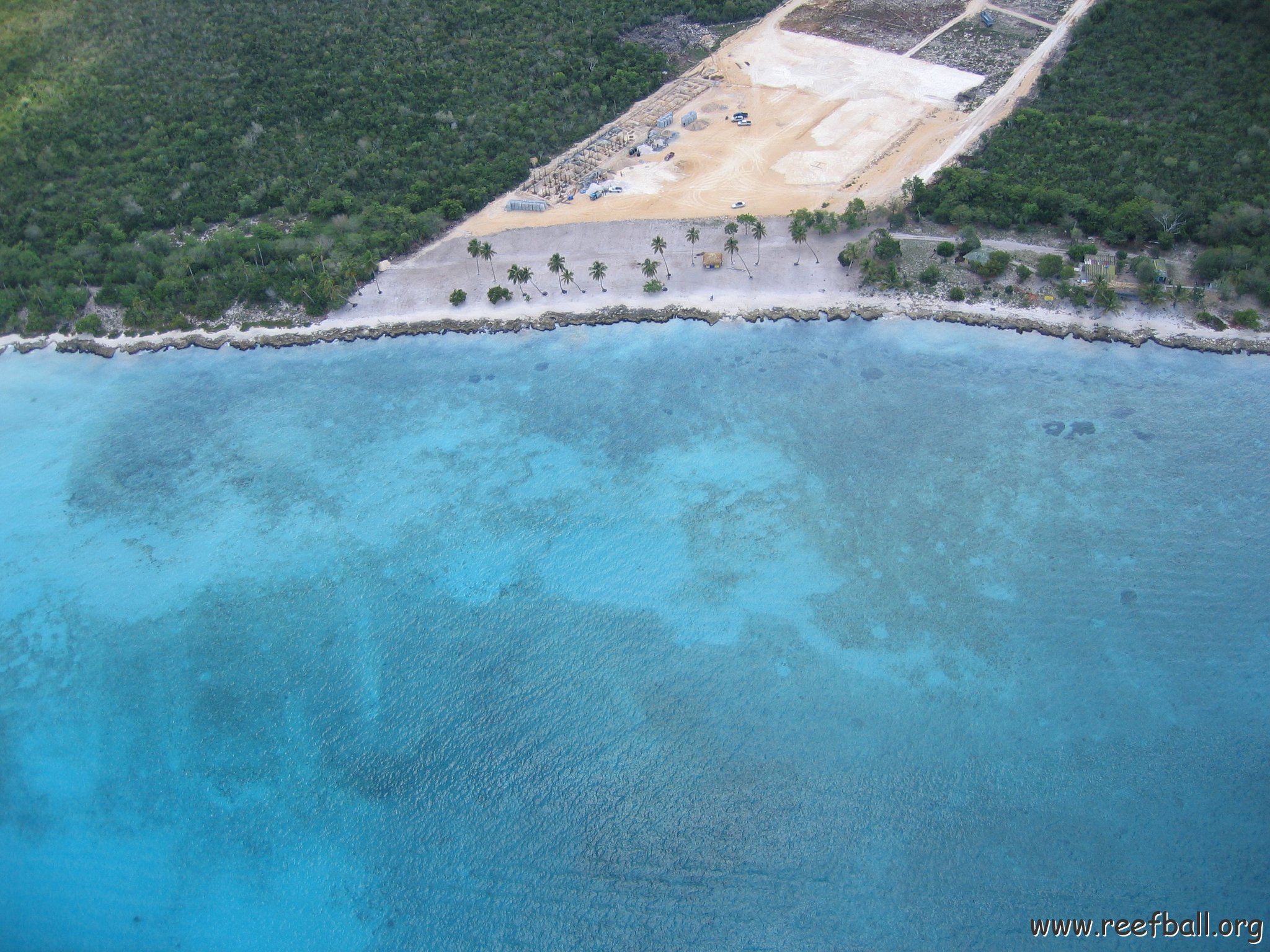 dominicanmay2007helosurveycanoladominicusiberostar 066