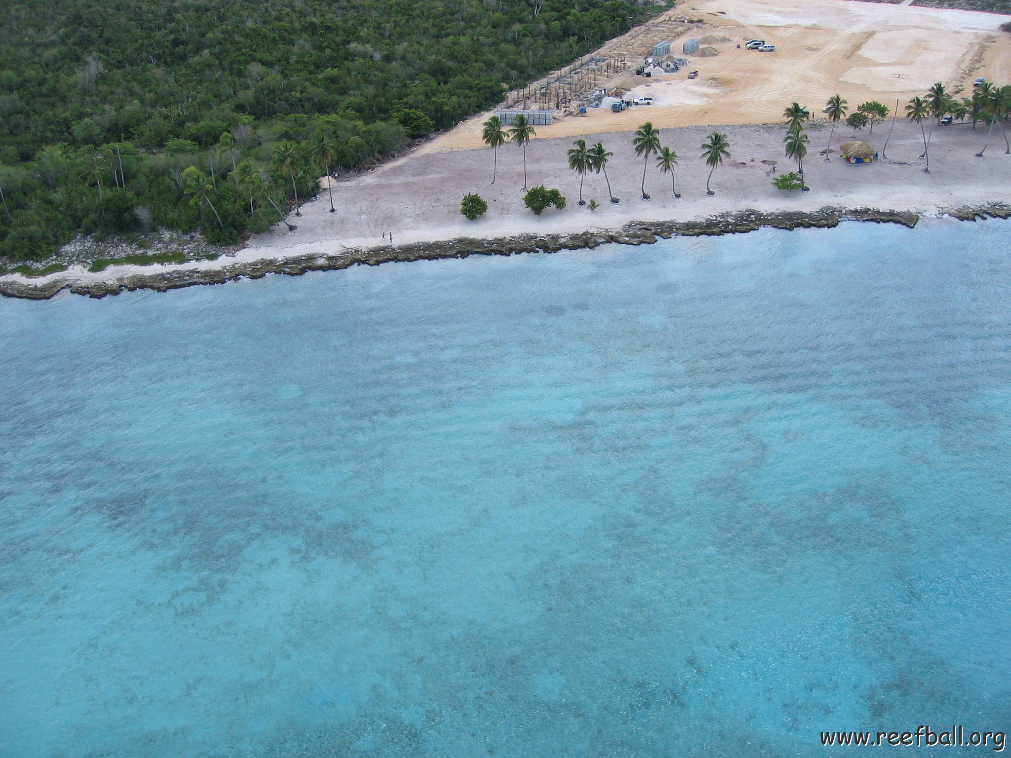 dominicanmay2007helosurveycanoladominicusiberostar 097